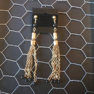 NEW - Elegant long gold tassel pierced earrings